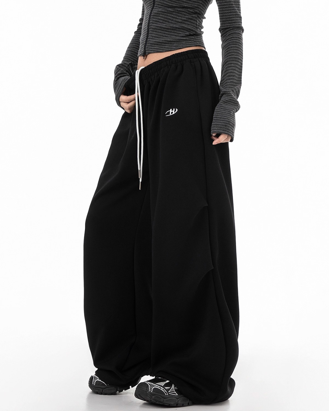 Essential Wide Sweat Pants