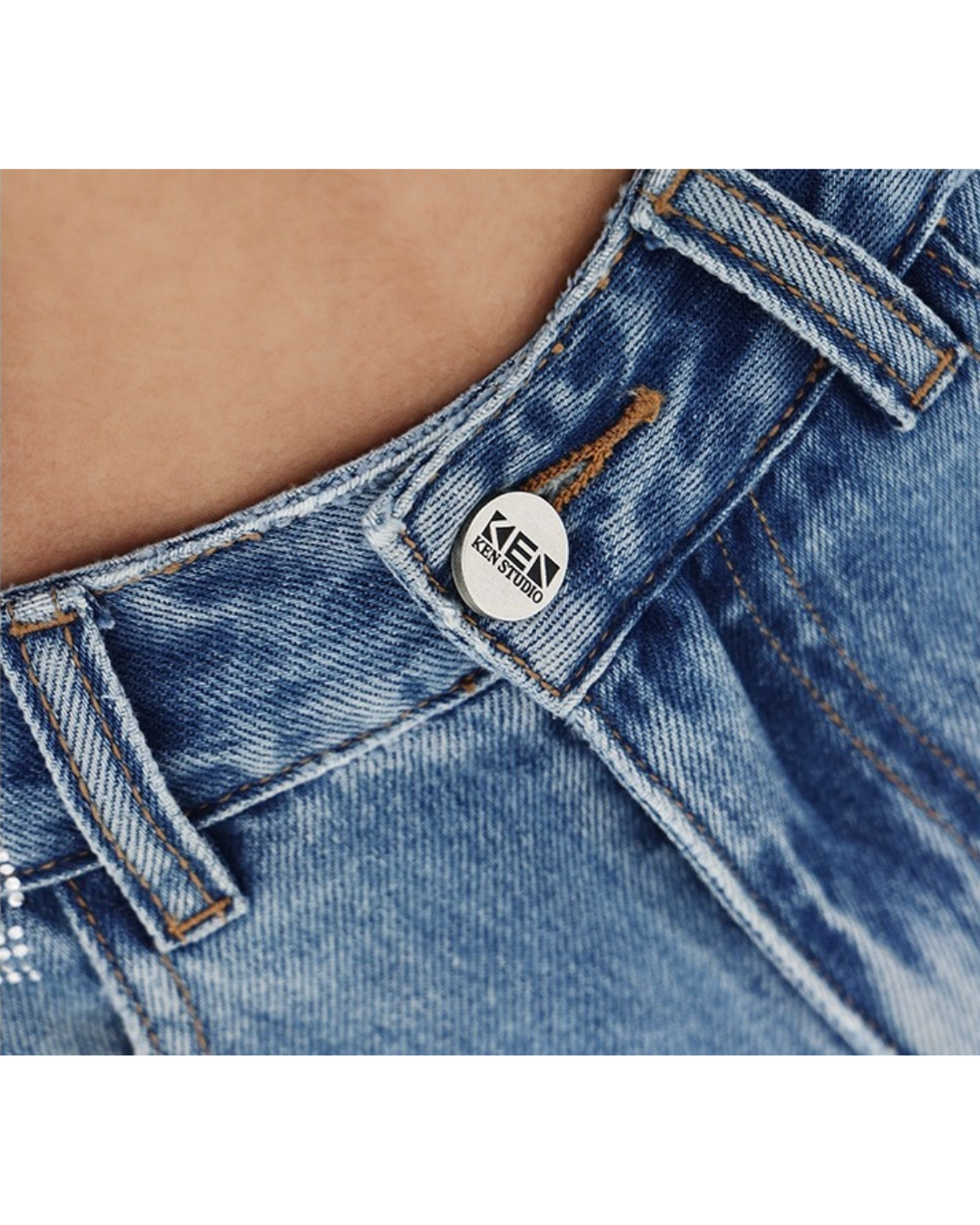 Distressed Fade Wide Jeans