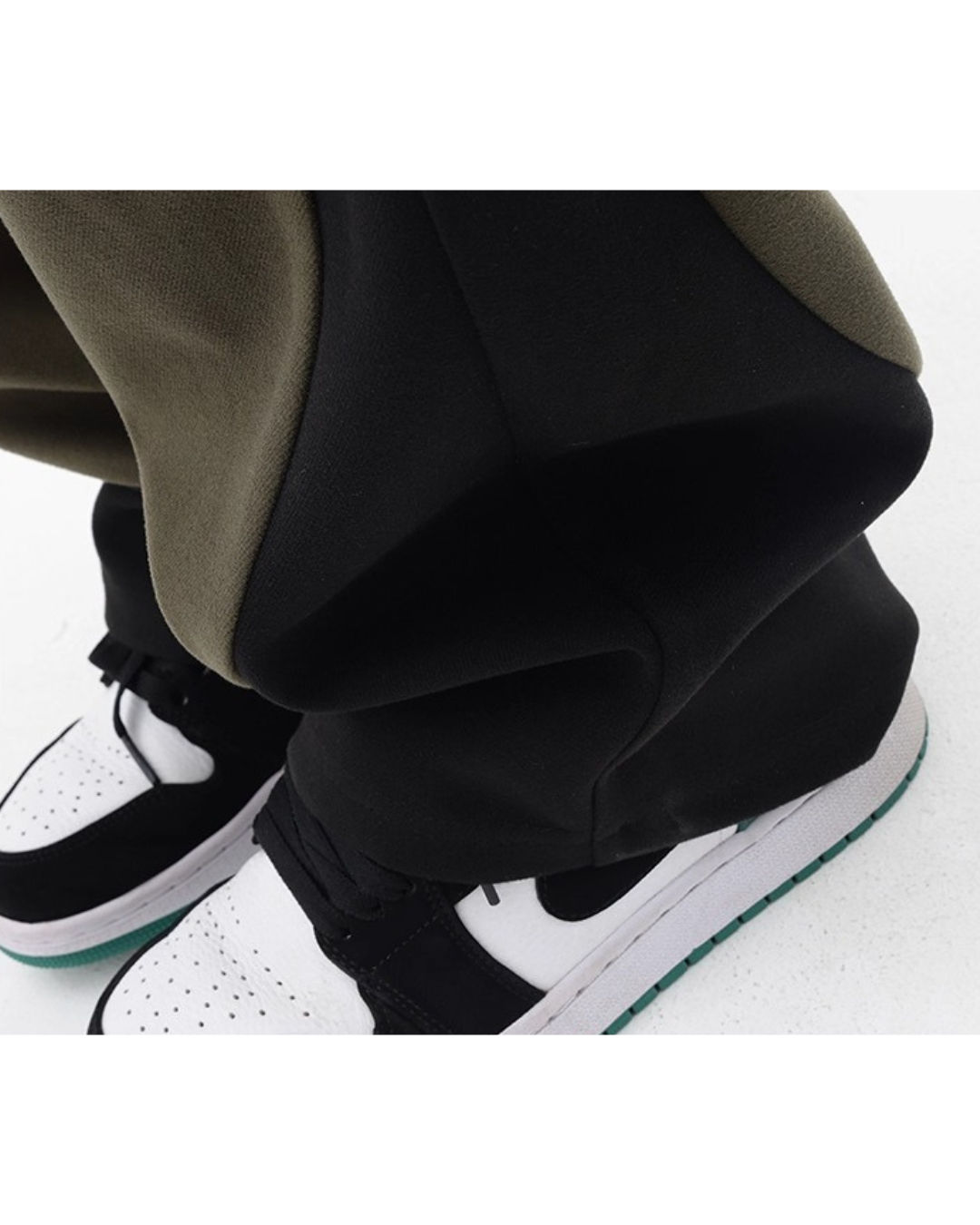 Contrast Line Wide Pants