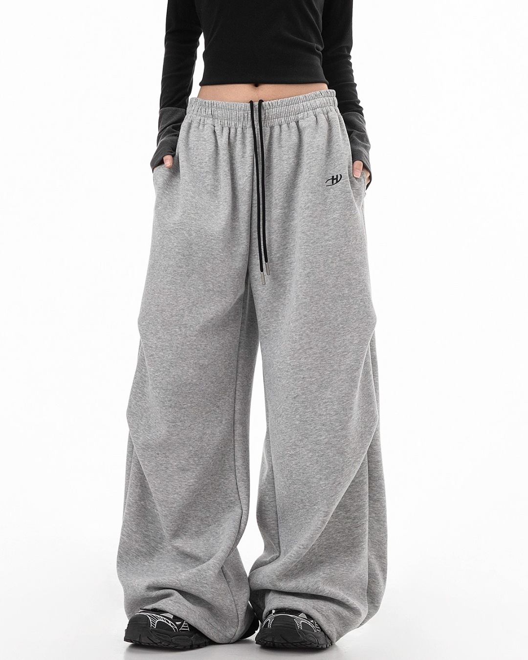 Essential Wide Sweat Pants