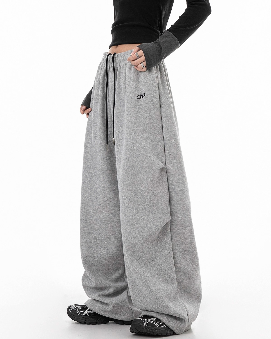 Essential Wide Sweat Pants