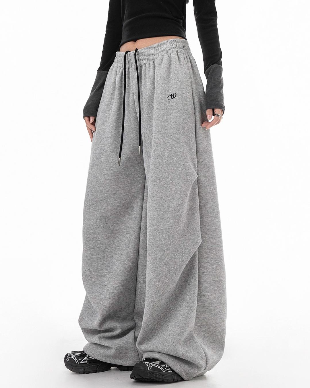 Essential Wide Sweat Pants