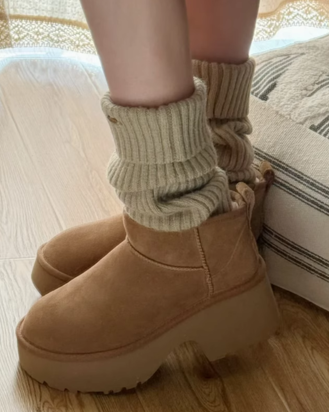 Thick-soled Mouton Short Boots