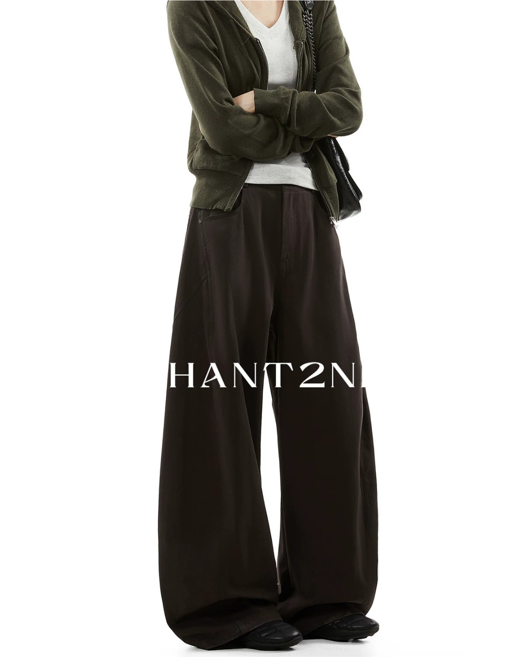 Curved Hem Wide Jeans