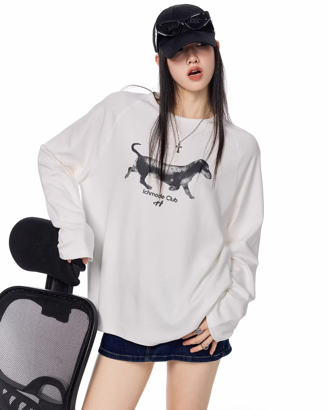 Dog Graphic Long Sleeve Tee
