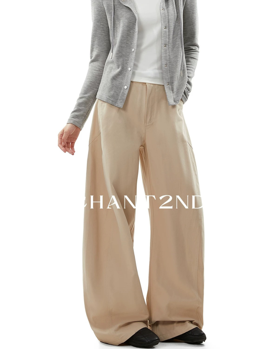 Curved Hem Wide Jeans