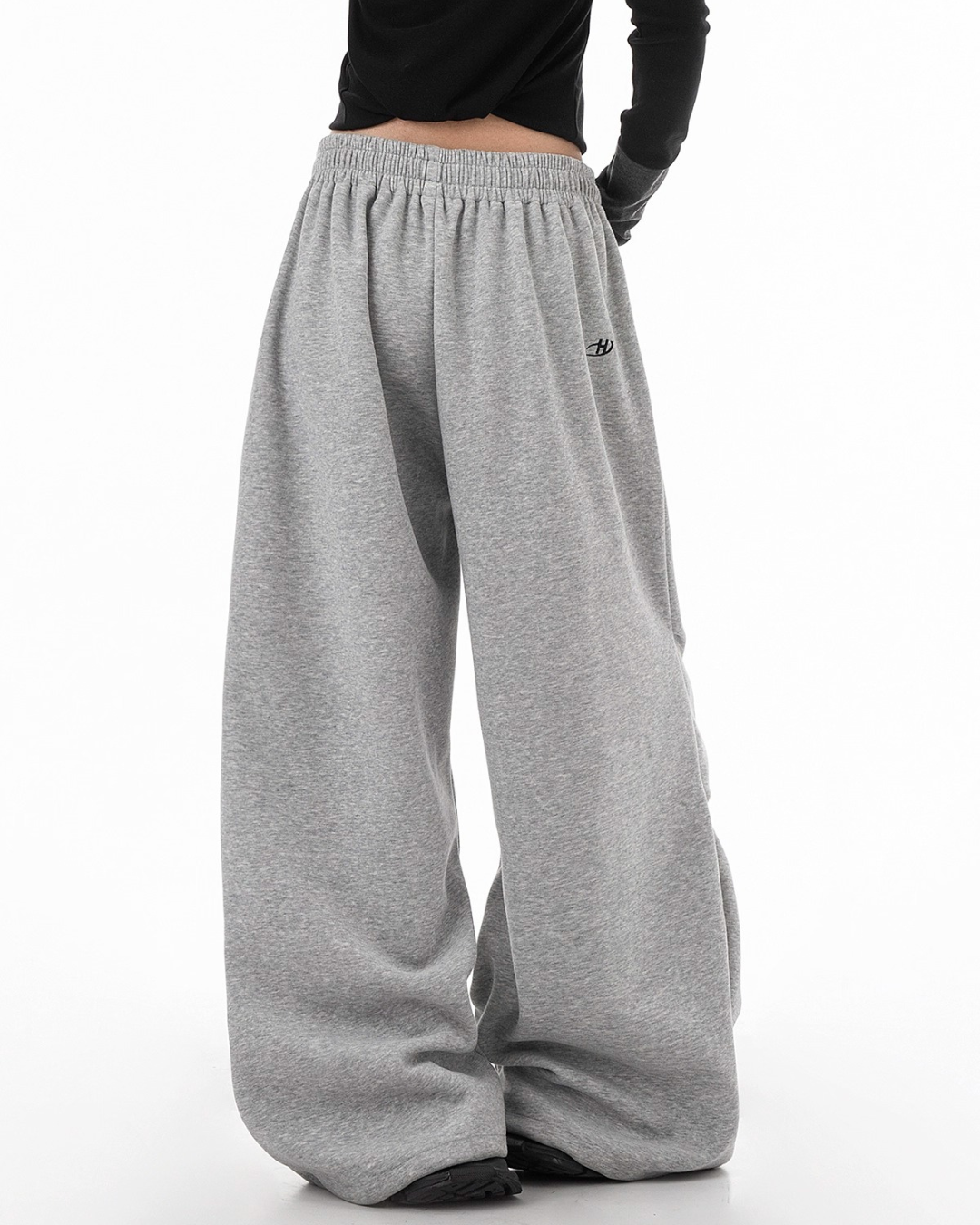 Essential Wide Sweat Pants