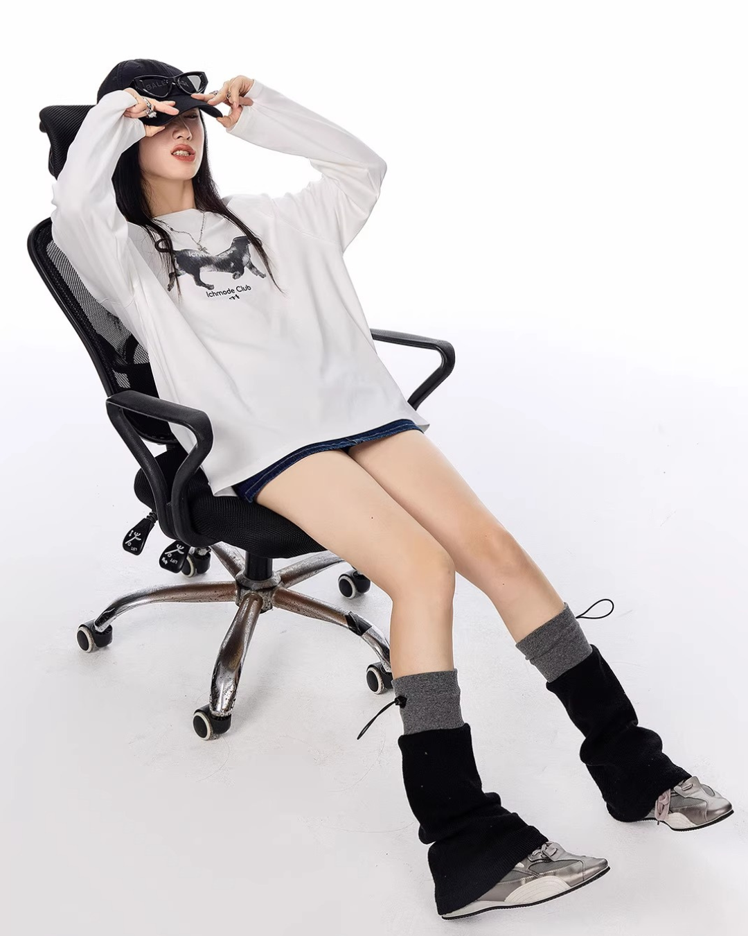 Dog Graphic Long Sleeve Tee