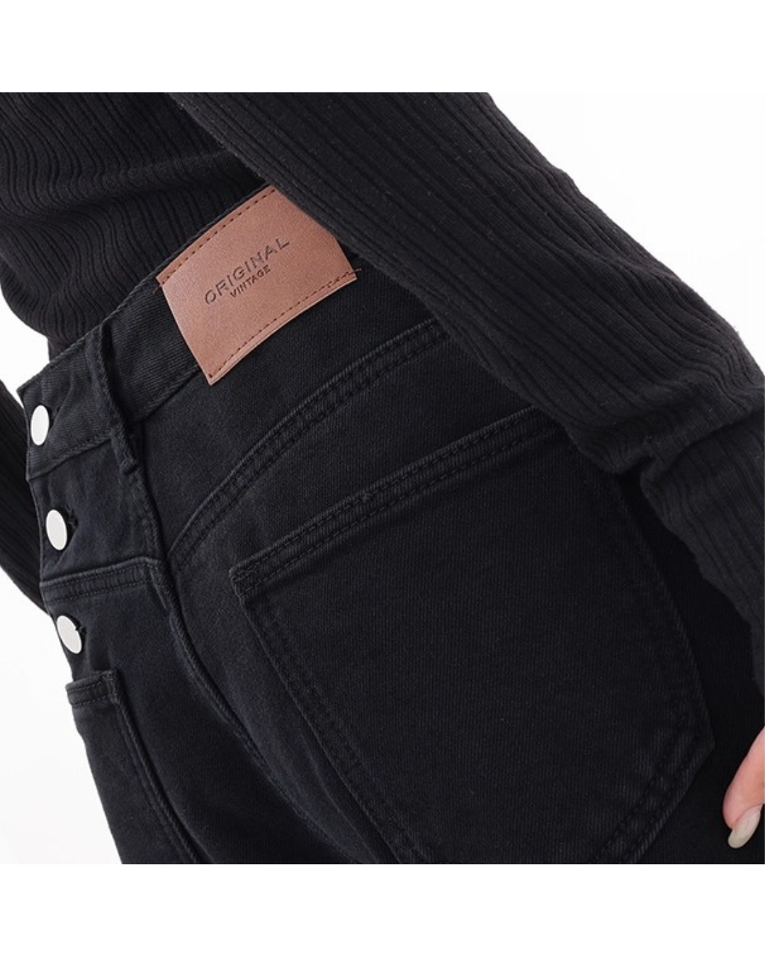 Triple Button Wide Jeans