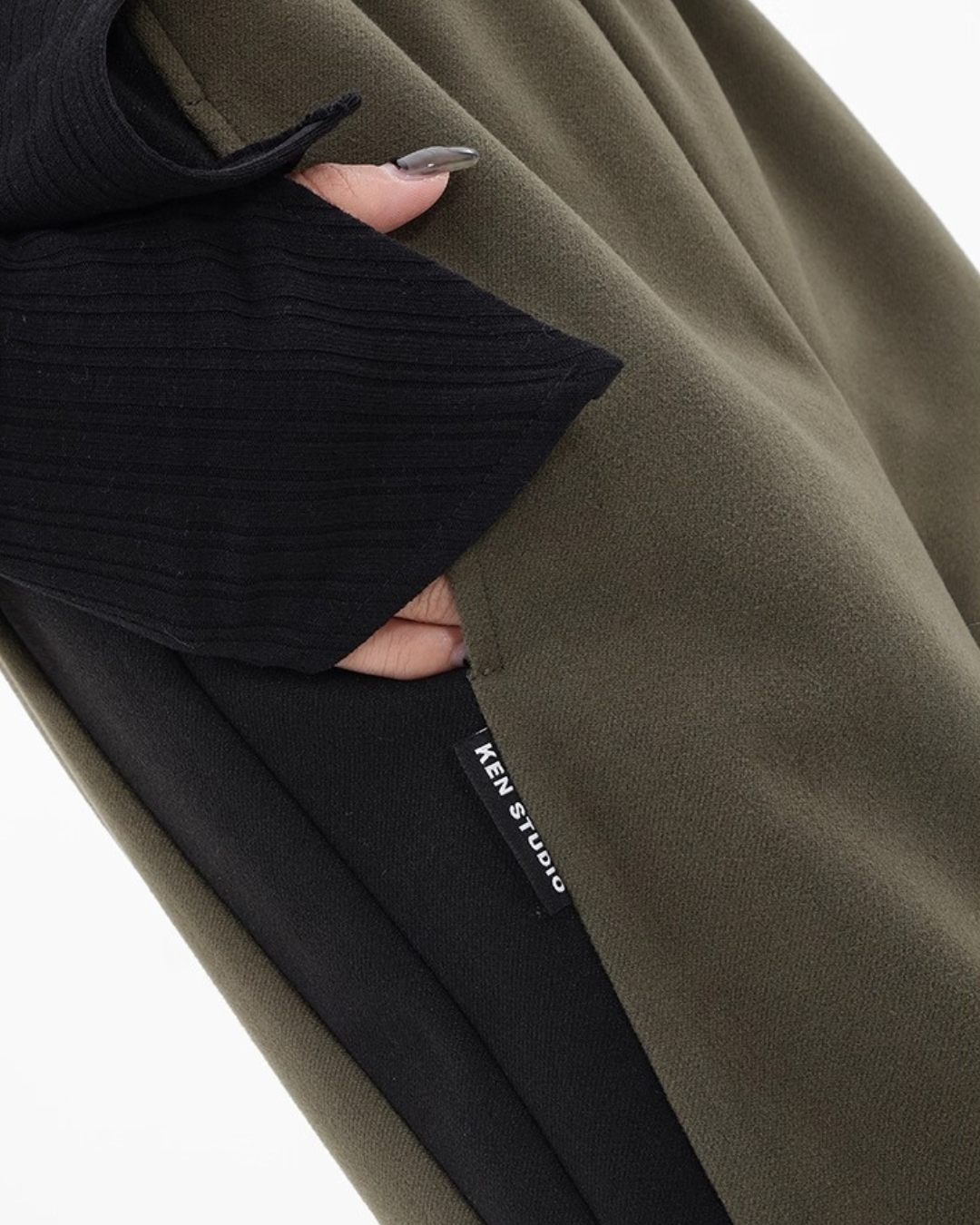 Contrast Line Wide Pants