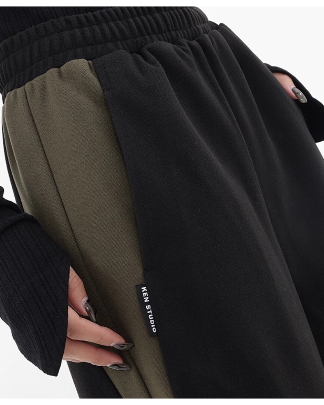 Contrast Line Wide Pants