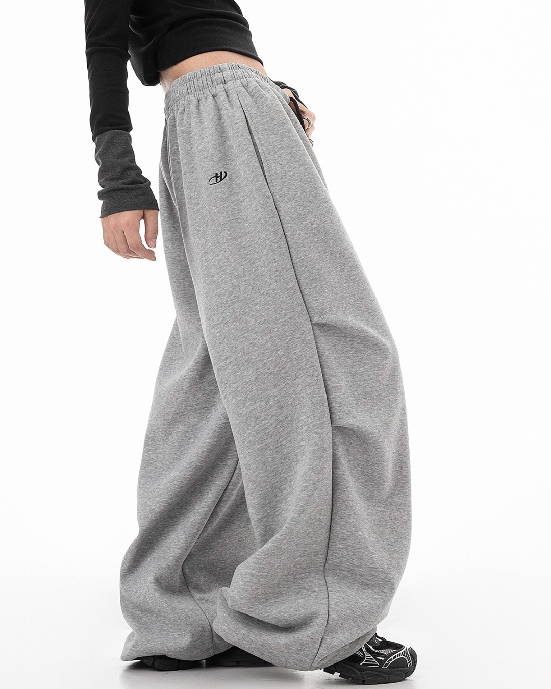 Essential Wide Sweat Pants