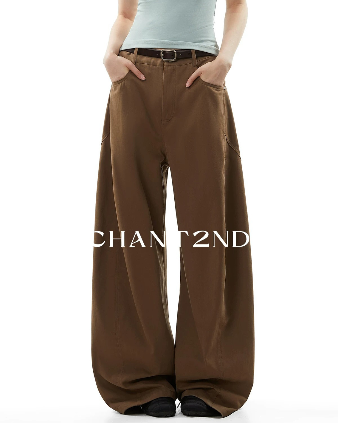 Curved Hem Wide Jeans