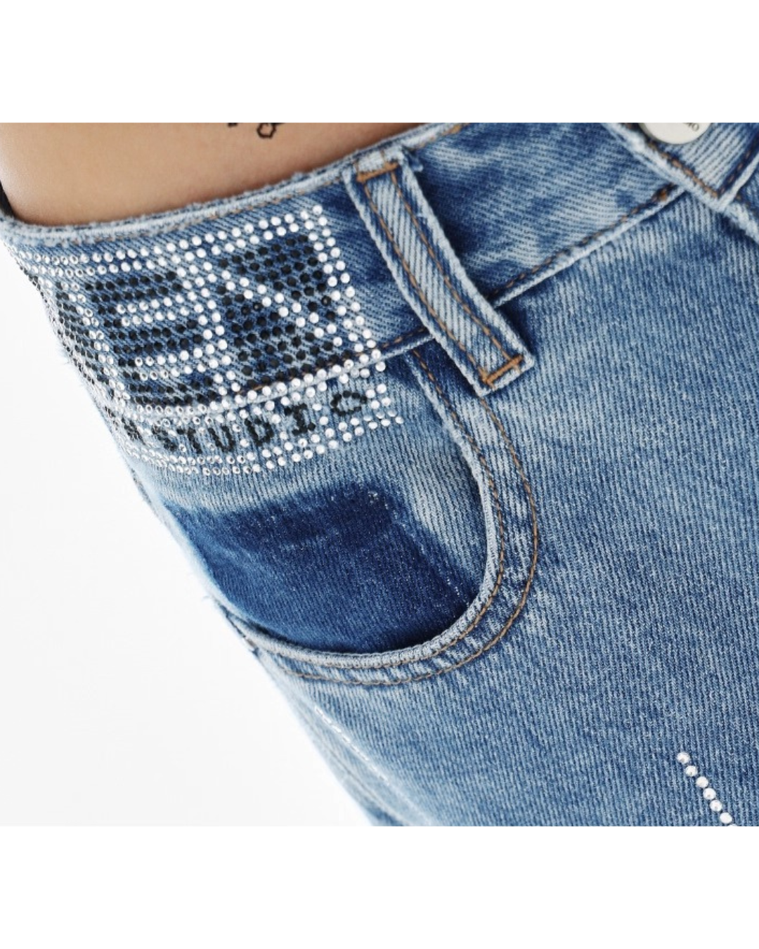 Distressed Fade Wide Jeans