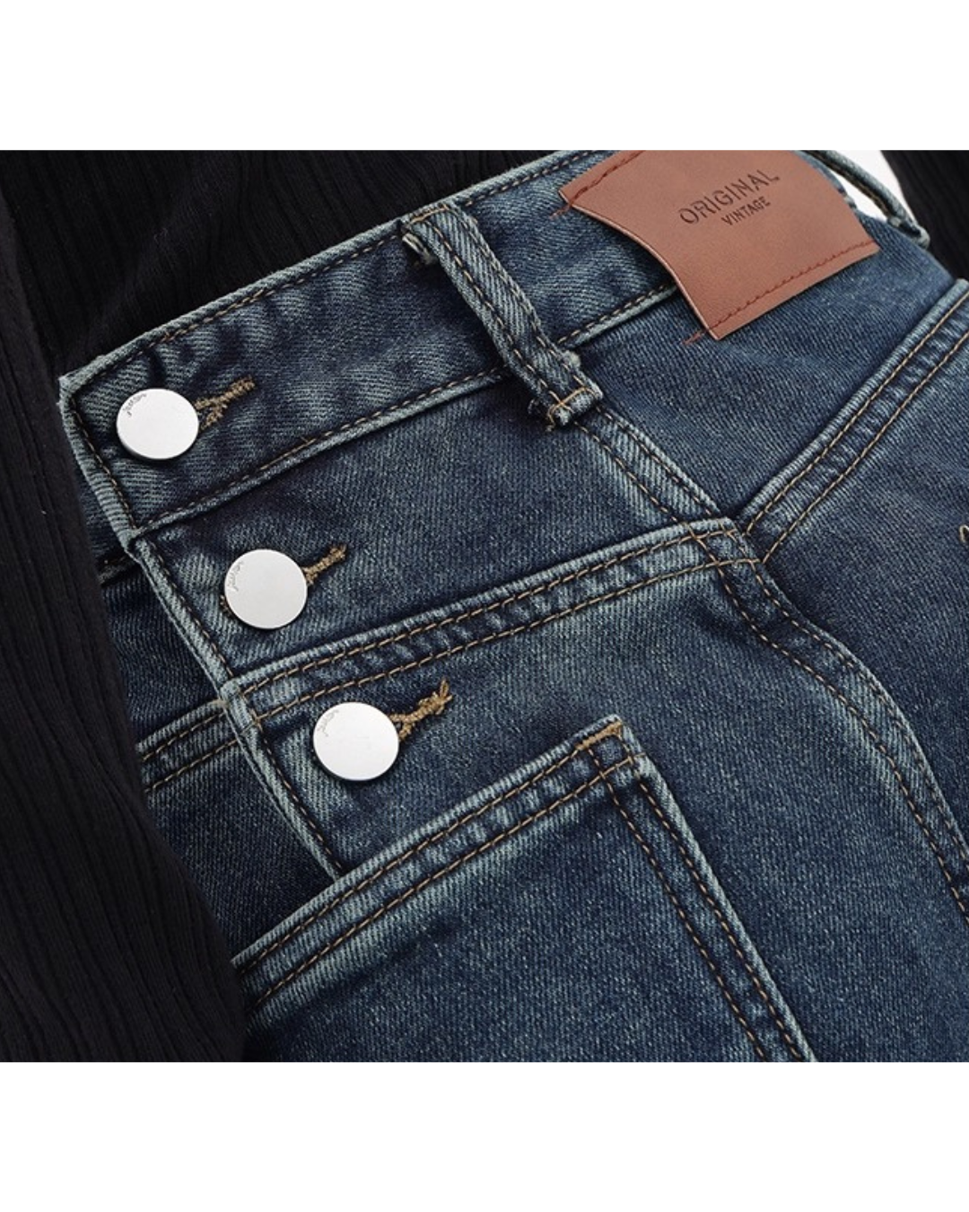 Triple Button Wide Jeans