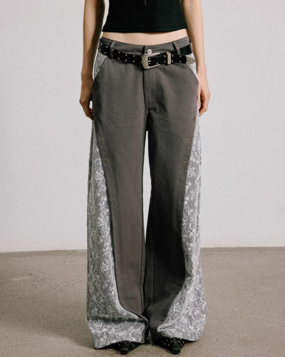 Lace Panel Loose Slacks