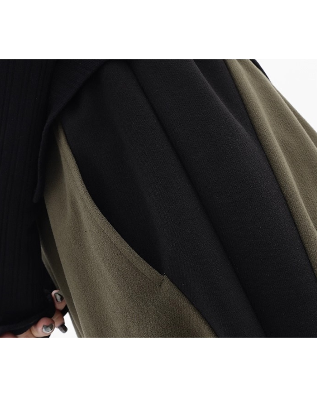 Contrast Line Wide Pants