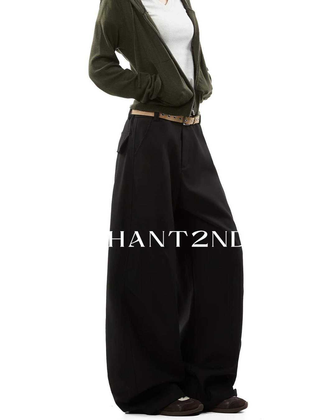 Curved Seam Barrel Trousers