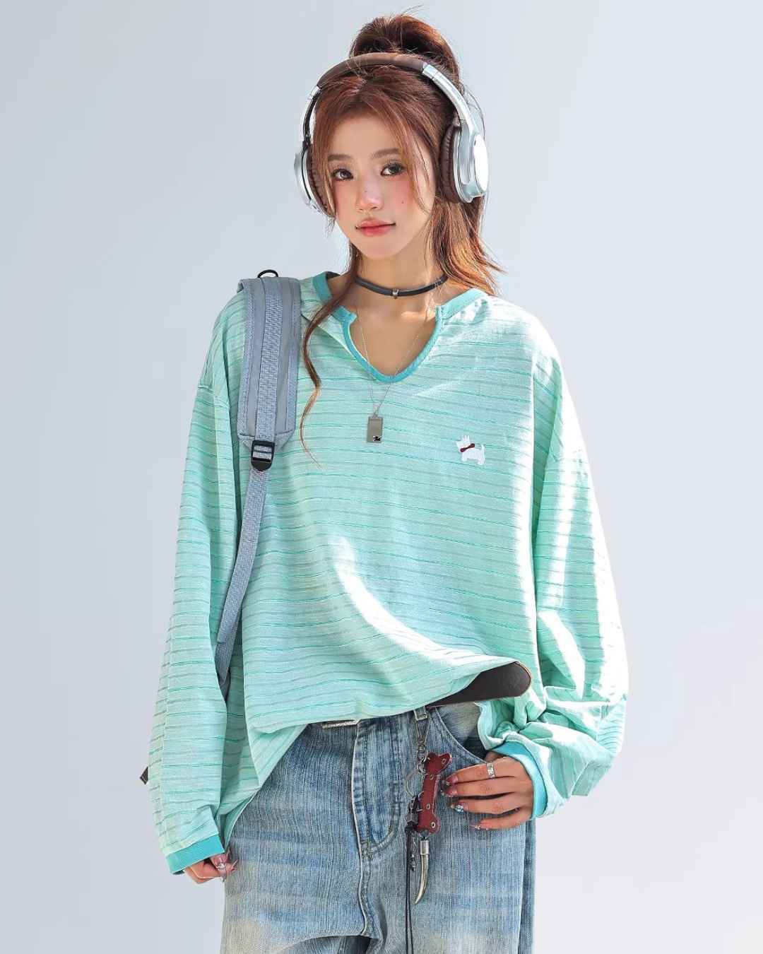 Retro Border Slit Pullover