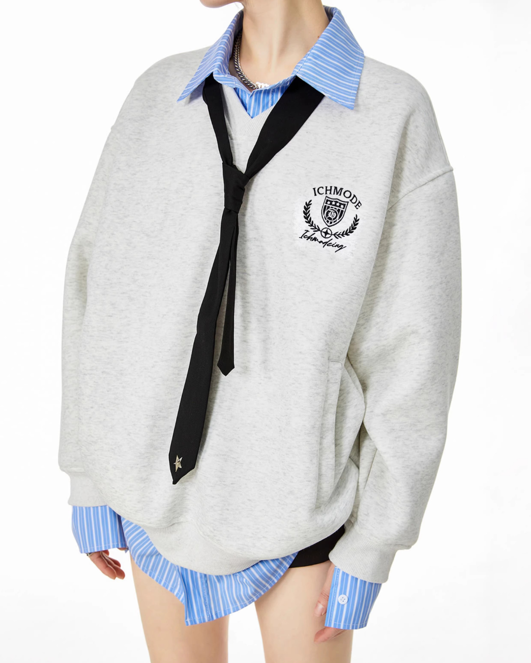 Heritage Emblem V-neck Sweat Shirts