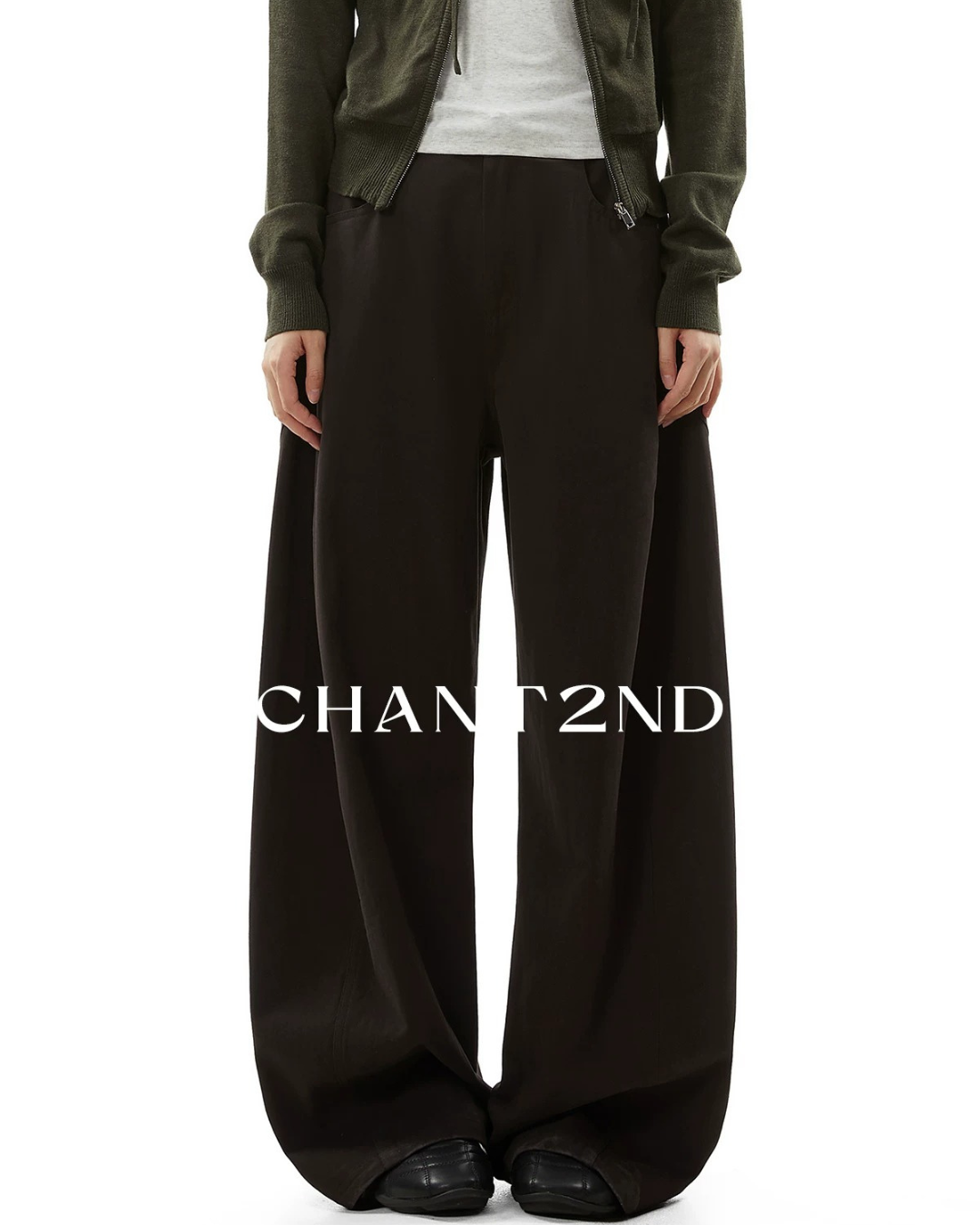 Curved Hem Wide Jeans
