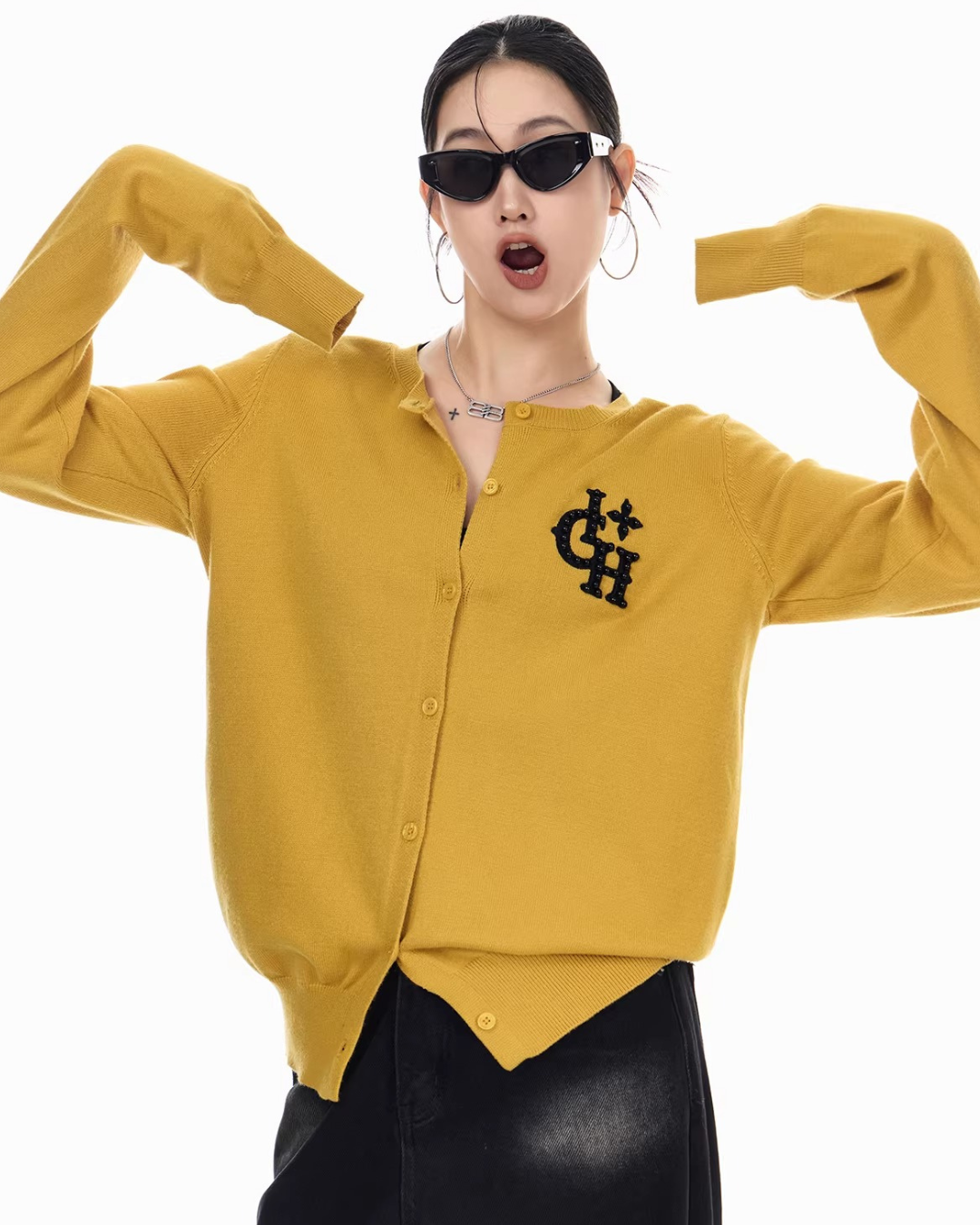Jewel Emblem Knit Cardigan