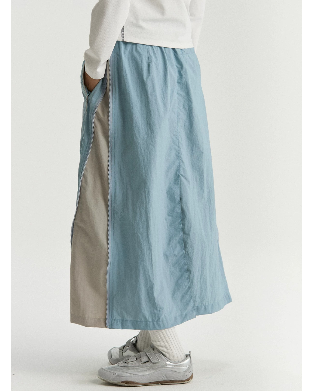 Side Zip Nylon Oversized Maxi Skirt