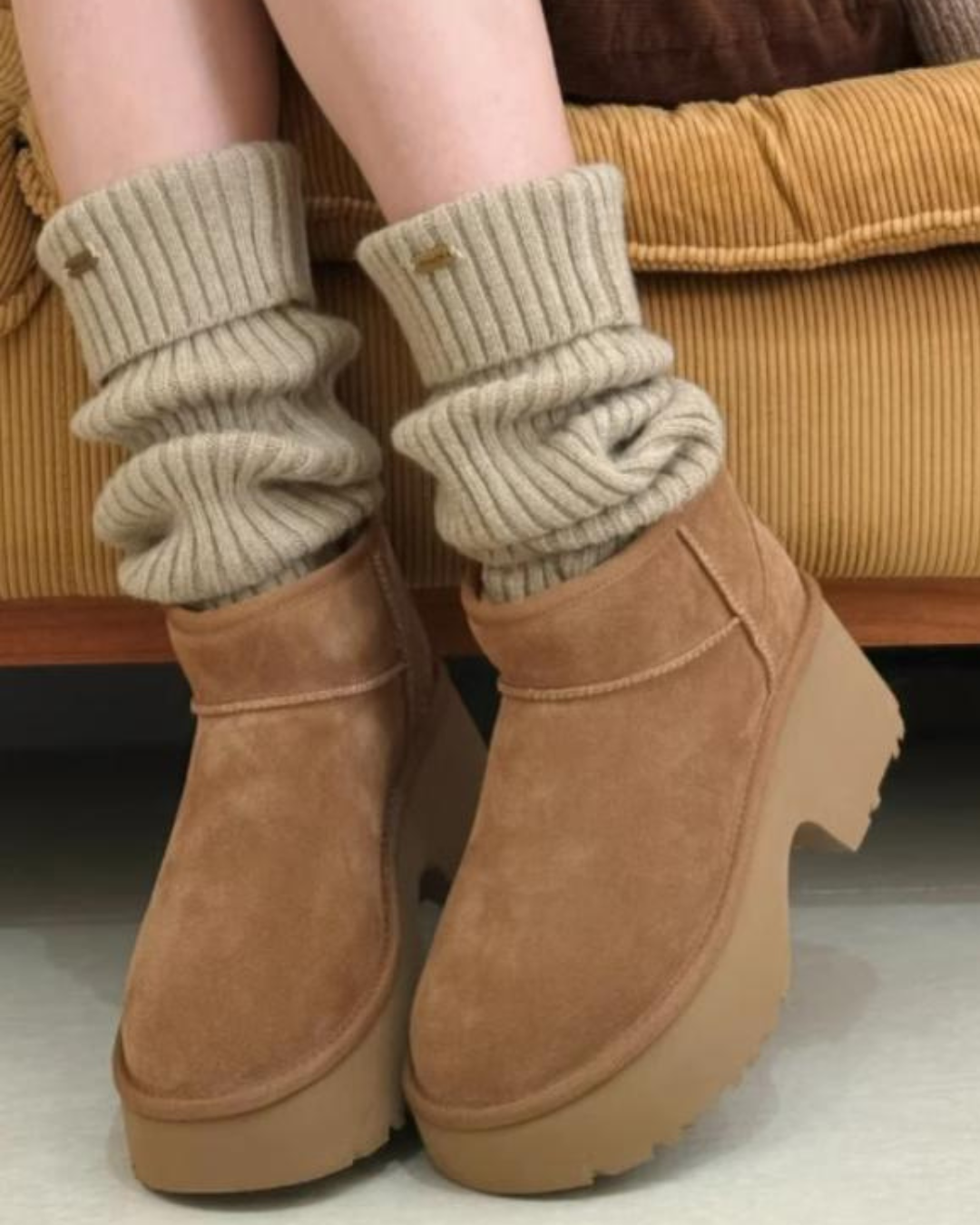 Thick-soled Mouton Short Boots